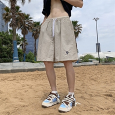 灰色
