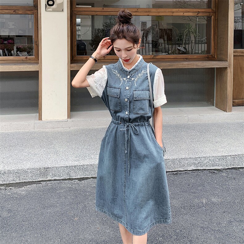 时尚显瘦夏季牛仔连衣裙中长款女 清新减龄刺绣设计 百搭休闲风图片