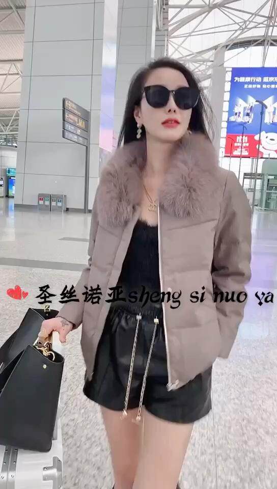 皮羽绒服，女装羽绒服，圣丝诺亚