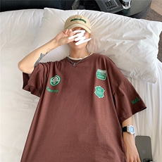 咖啡色
