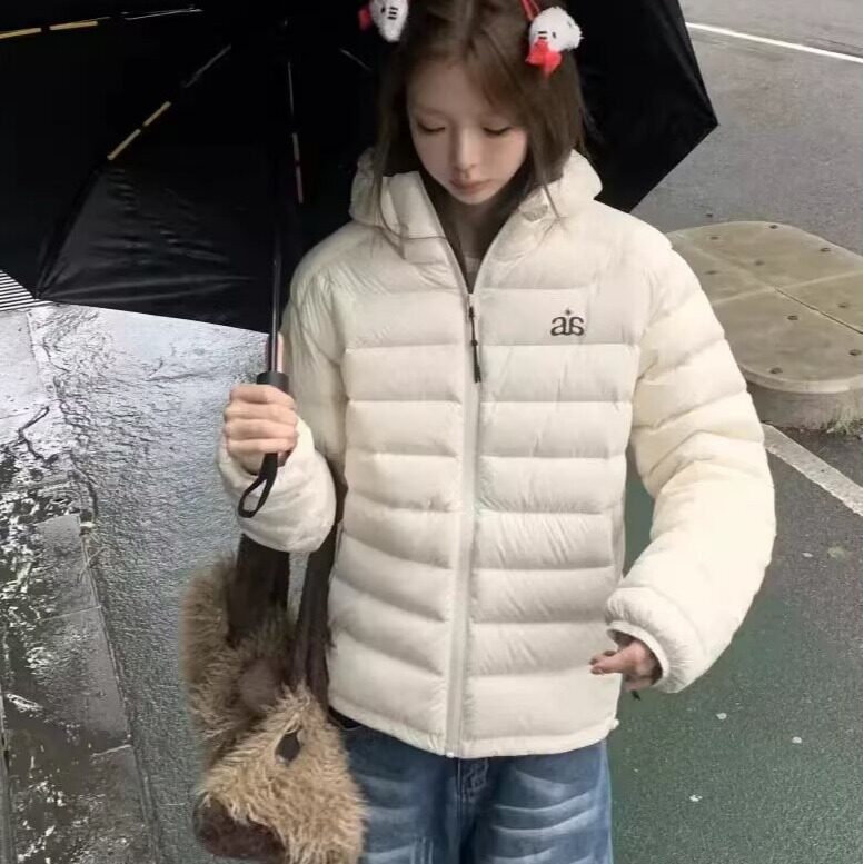 拓路者轻薄羽绒服女秋冬时尚连帽短款显瘦白鸭绒修身休闲保暖外套,男装羽绒服,星座506A