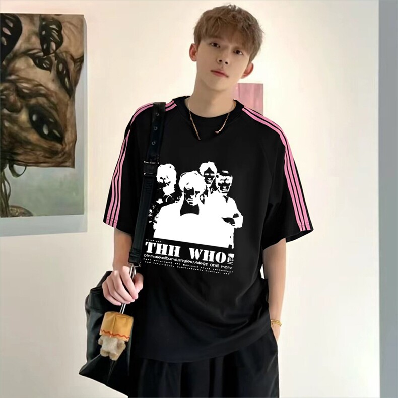 抖音得物品质二开240克宽松纯棉美式潮牌印花三条杠中性风短袖T恤，男装T恤，电商A486-1