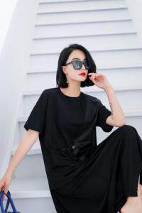 现货夏季新款拼接面料时尚，女装，赛蝶衣社