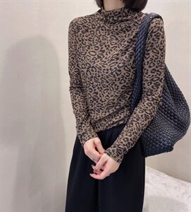 豹纹打底衫图片
