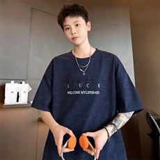 藏青色