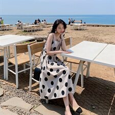 现货主推款高点击高转化大圆点吊带裙1318A-D04，女装背心吊带，西子