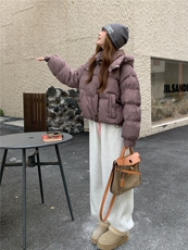 现货小个子连帽短款羽绒服女冬季新款白鸭绒洋气保暖外套面包服，女装羽绒服，网红馆