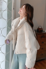 2楼002-2708-P230K328档口现货小个子短款羽绒服外套面包服，女装羽绒服，千寻