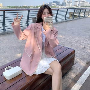 粉色设计感小香风西装春秋女2025新款温柔风宽松洋气毛边小西服图片