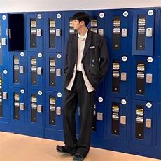 西装M-XL货号4444Y-P110控138；西裤M-2XL货号5555K-P65控85，男装西服套装，星座112A