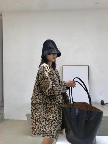 【现货】豹纹娃娃领大衣爆，女装，格格依恋