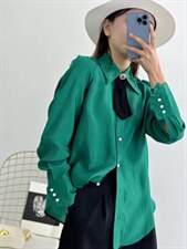 8019飘带衬衣，其它，书房里