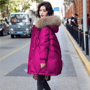 玫红色90白鸭绒羽绒服女中长款大毛领外套【高仿毛下架】图片