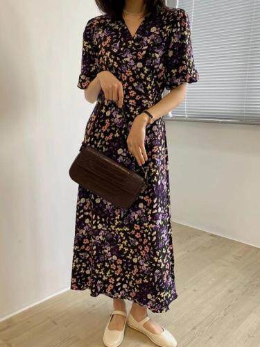 复古控-紫色花连衣裙，女装连衣裙，LUCY