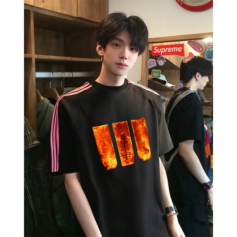 抖音得物品质二开240克宽松纯棉美式潮牌印花三条杠中性风短袖T恤,男装T恤,电商A486