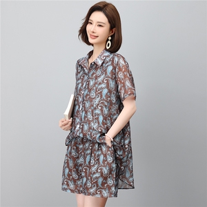 套装女2026年夏季新款时尚宽松中年妈妈大码短裤两件套图片