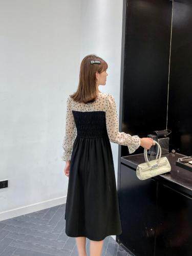 （现货）连衣裙，女装连衣裙，伊娜蕾尔