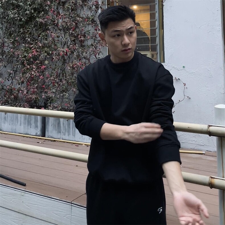 抖音得物高品质二开支持退换26春装美式男宽松曼巴纯色圆领卫衣,男装卫衣,电商A443