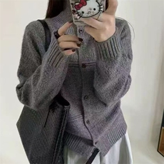 2025年秋季时尚百搭通勤简约休闲横杆扣子高领开衫，女装针织衫/毛衣，萱芳婷羊绒