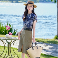 2026年夏季法式印花短袖宽松显瘦遮肉T恤两件套印花套装，女装套装/套裙，布依丽人