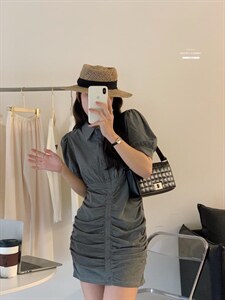 2022香丽迪新款针织连衣裙图片