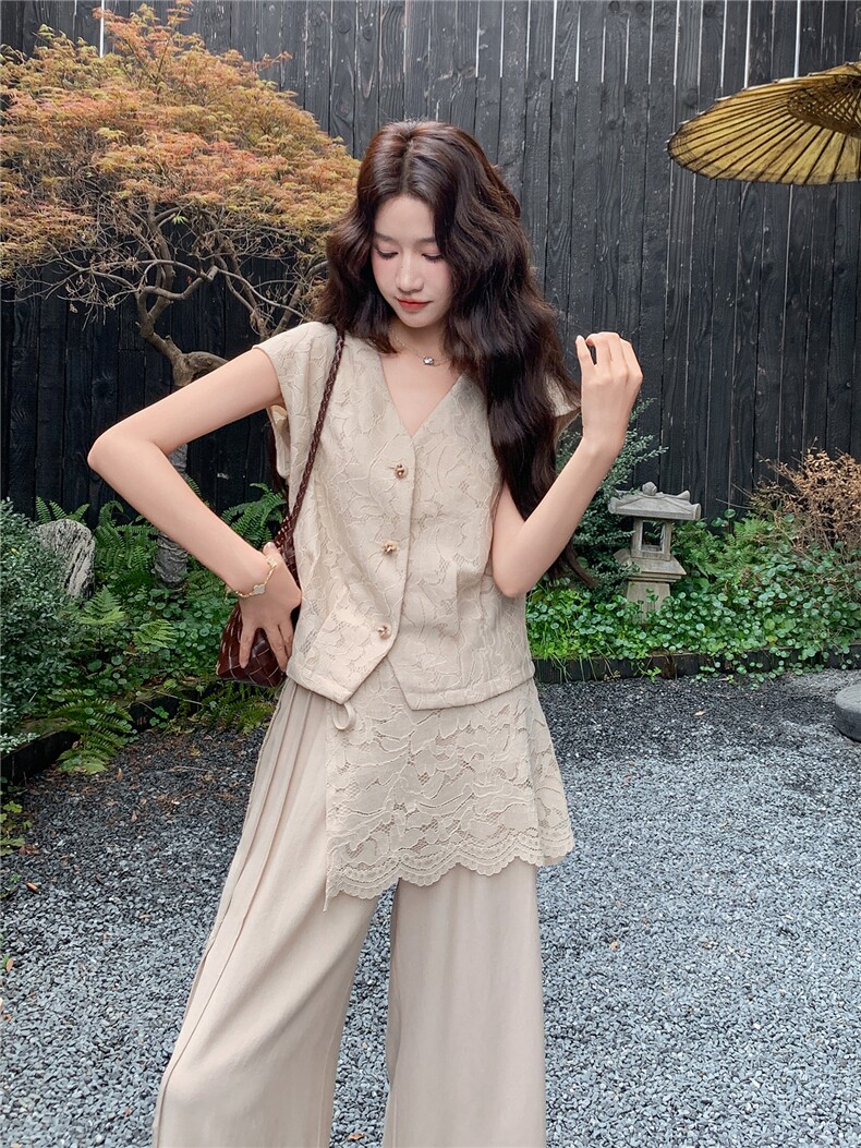 2026夏季新款轻熟老钱风V领马甲蕾丝拼接阔腿裤两件套套装,女装套装/套裙,冬木谷雨