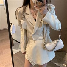 现货早秋款蝴蝶结钻扣小西装，女装西装，XTZ style