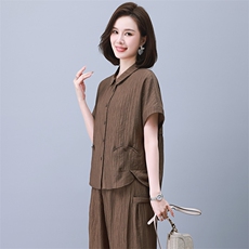 时尚天丝女夏季2025新款宽松洋气短袖衬衫中年妈妈休闲，女装衬衫，雪樱依海