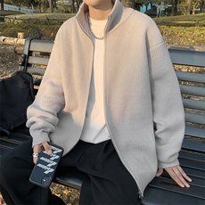 灰色