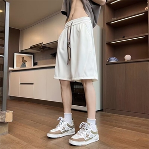 美式高街短裤男夏季潮牌宽松休闲五分裤vibe潮流百搭运动篮球中裤图片