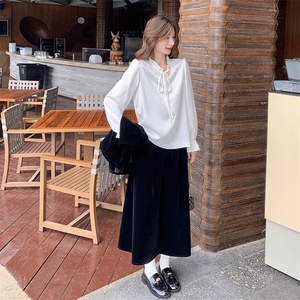 黑色丝绒马甲衬衫半身裙三件套女秋季2025新款高级感名媛气质套装图片