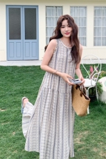 波西米亚度假风印花连衣裙女2025夏季新款法式温柔风无袖背心长裙，女装连衣裙，2C212