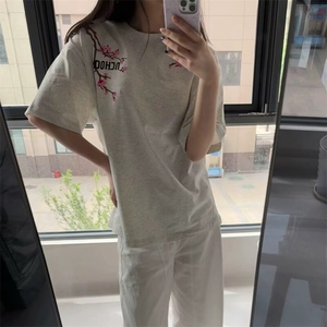 万针全刺绣工艺抖音得物高品质260克重磅纯棉双纱美式高街短袖T恤图片