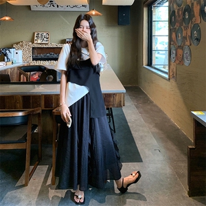 设计感小众套装裙女2025夏新款慵懒风不规则吊带T恤半身裙三件套图片