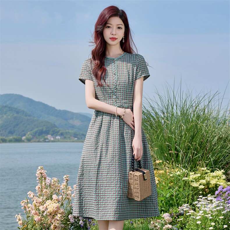 时尚格子连衣裙女中长款2026夏新款高腰修身洋气减龄休闲棉麻裙子,女装连衣裙,水衣源