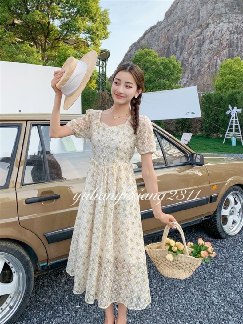 新款连衣裙，女装连衣裙，雨恋依香(1F)