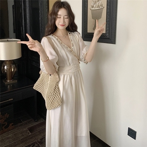 茶歇法式白色V领连衣裙女夏2025高级感温柔气质掐腰连身长裙及踝图片