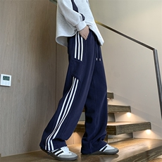 藏青色