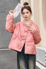 新中式国风羽绒服女2025冬季新款独特超好看短款粉色毛领保暖外套，女装羽绒服，伊仟回