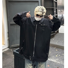 黑色
