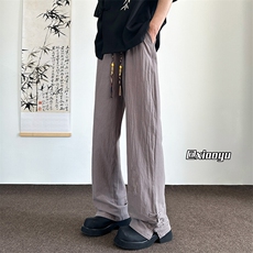 浅灰色
