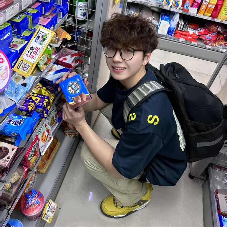 万针全刺绣工艺抖音得物高品质260克重磅纯棉双纱美式高街短袖T恤,男装T恤,电商A486
