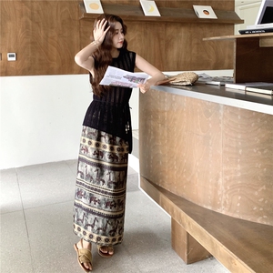 民族风半身裙镂空罩衫套装女2025年夏季新款设计感小众洋气两件套图片