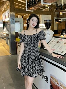 夏季连衣裙，女装连衣裙，一露玛娜