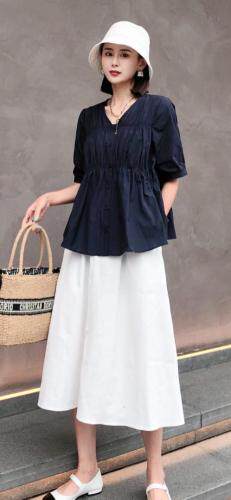 新款韩面料小衫，女装，依纤