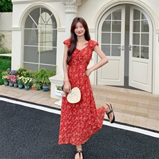 法式复古红色连衣裙女2025夏季新款超好看时尚设计感气质波点长裙，女装连衣裙，莘蕾