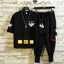 黑色