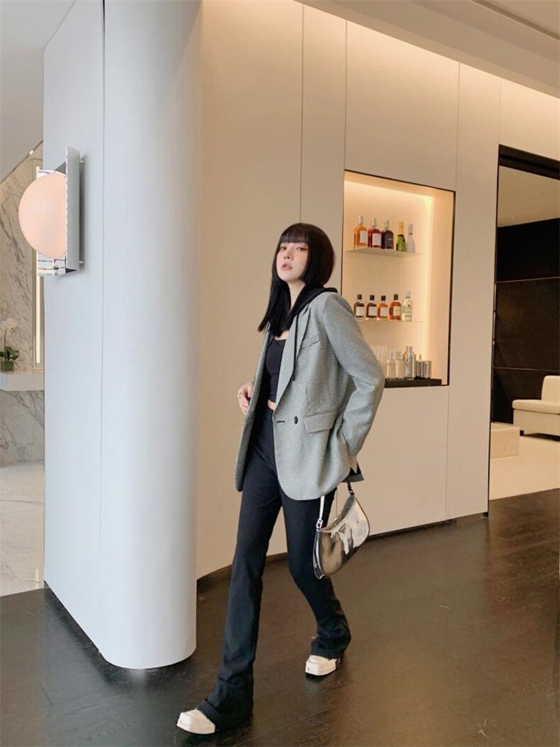 穿名堂(5F) CMT5F136595