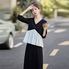 2025秋装新款时尚V领撞色拼接两件套，女装套装/套裙，曼琳思菲