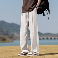 浅灰色